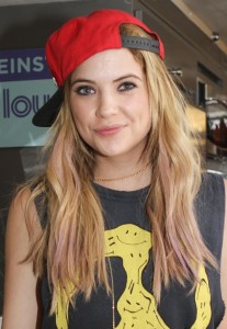 ashley-benson-coachella-1-h724.jpg